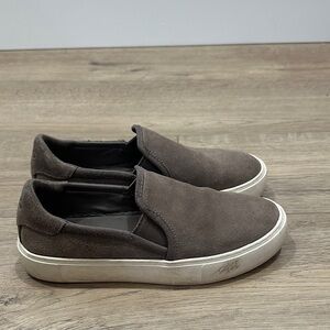 UGG Women's Jass Suede Slip-On Sneaker in mole gray women’s 6 platform spring